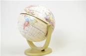 Globe Terrestre sur pied